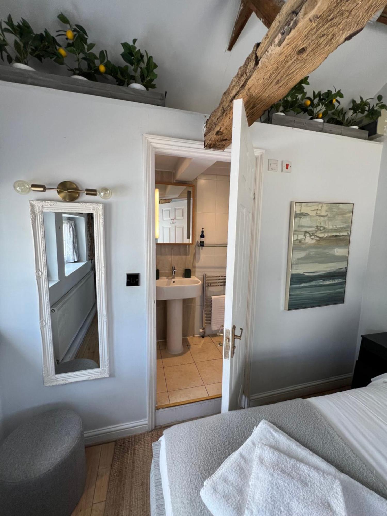 Pear & Olive Cottage Hildersham Exterior photo